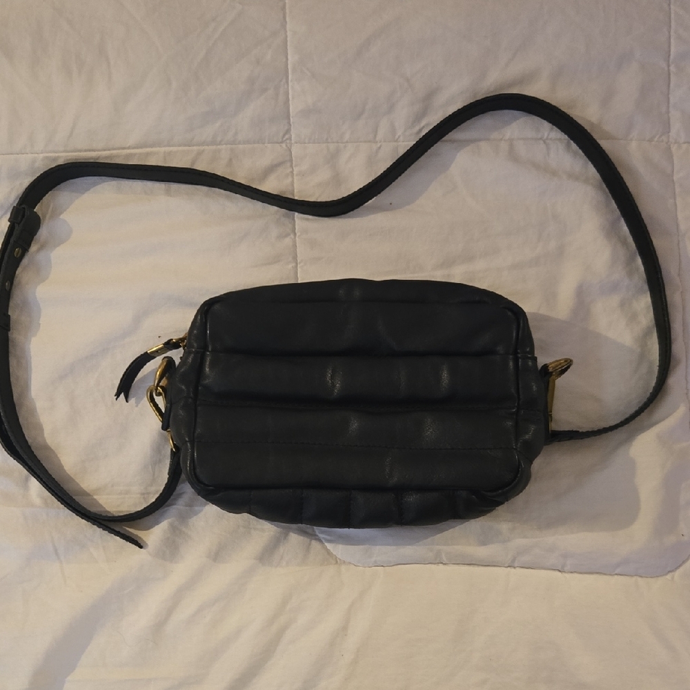 Madewell Black Crossbody Bag Compact and Versatile